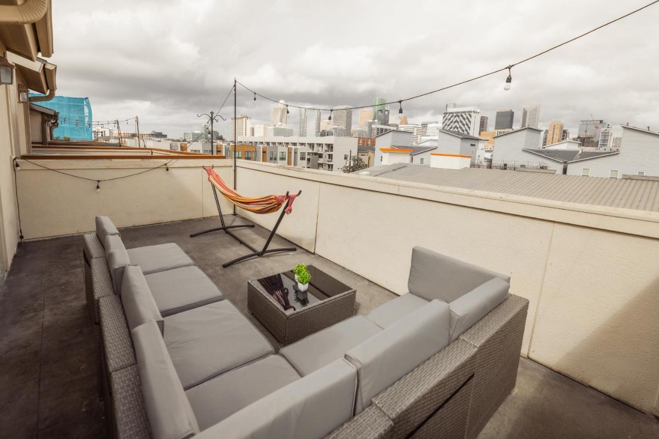 Skyline Oasis L Spacious Retreat With Proximity To Medical Center, Downtown, And Stadiums