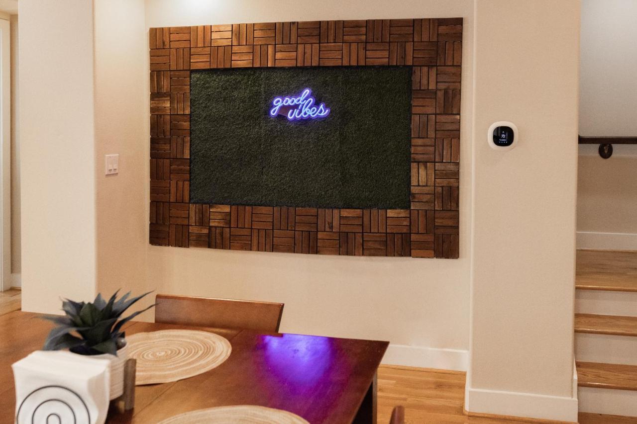 Skyline Oasis L Spacious Retreat With Proximity To Medical Center, Downtown, And Stadiums Holiday home *