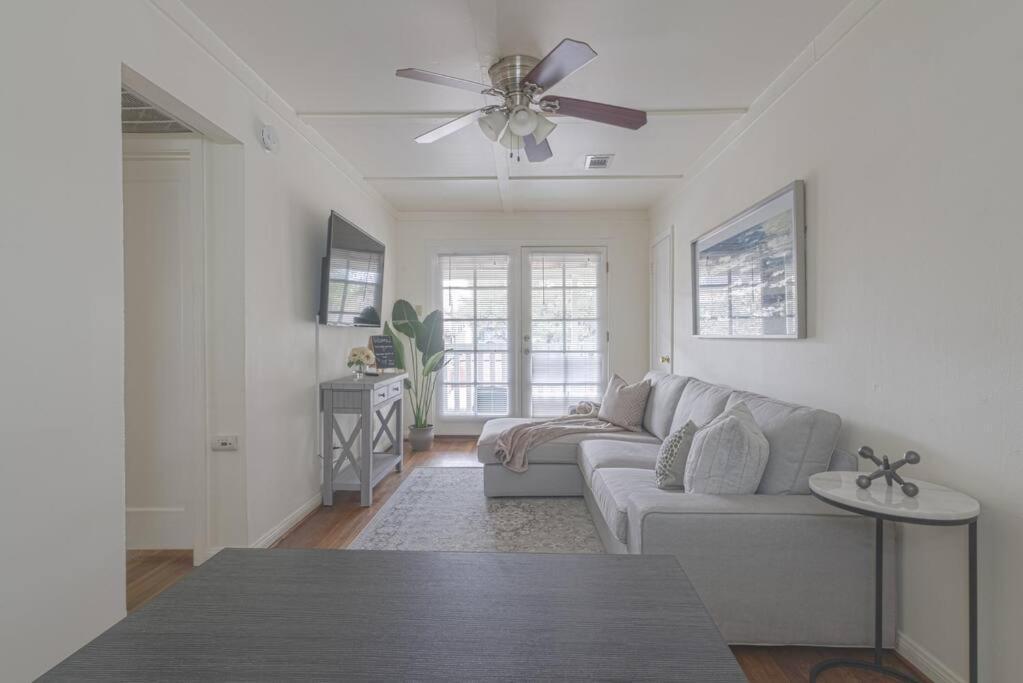 Apartment Stylish W Texas Flair Apt Close To Med Ctr Nrg Downtown Houston
