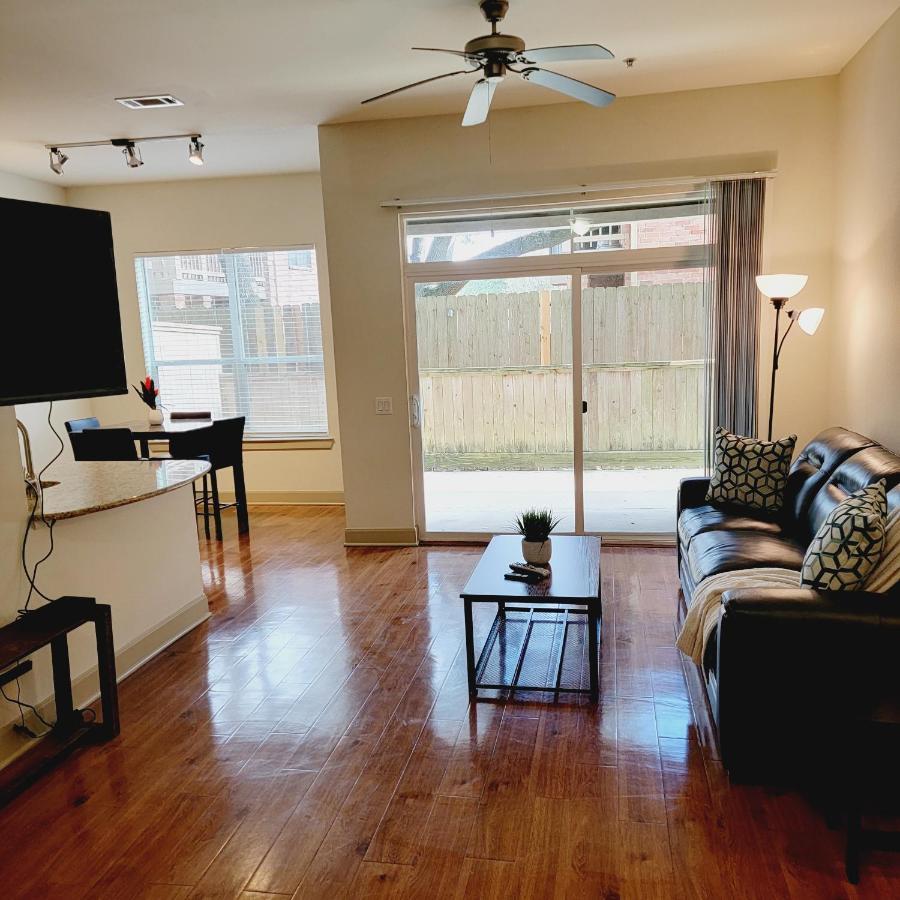 Spacious Pet Friendly 1br Apt Near Reliant Nrg & Med Center * Houston