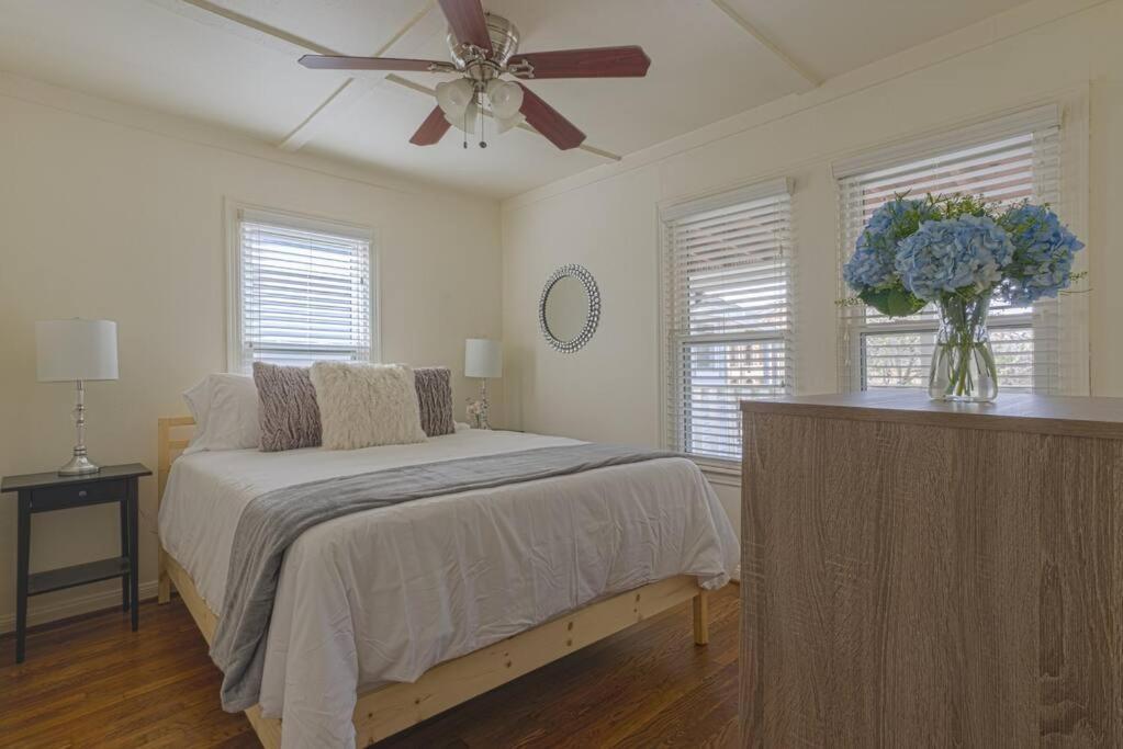 Stylish W Texas Flair Apt Close To Med Ctr Nrg Downtown *