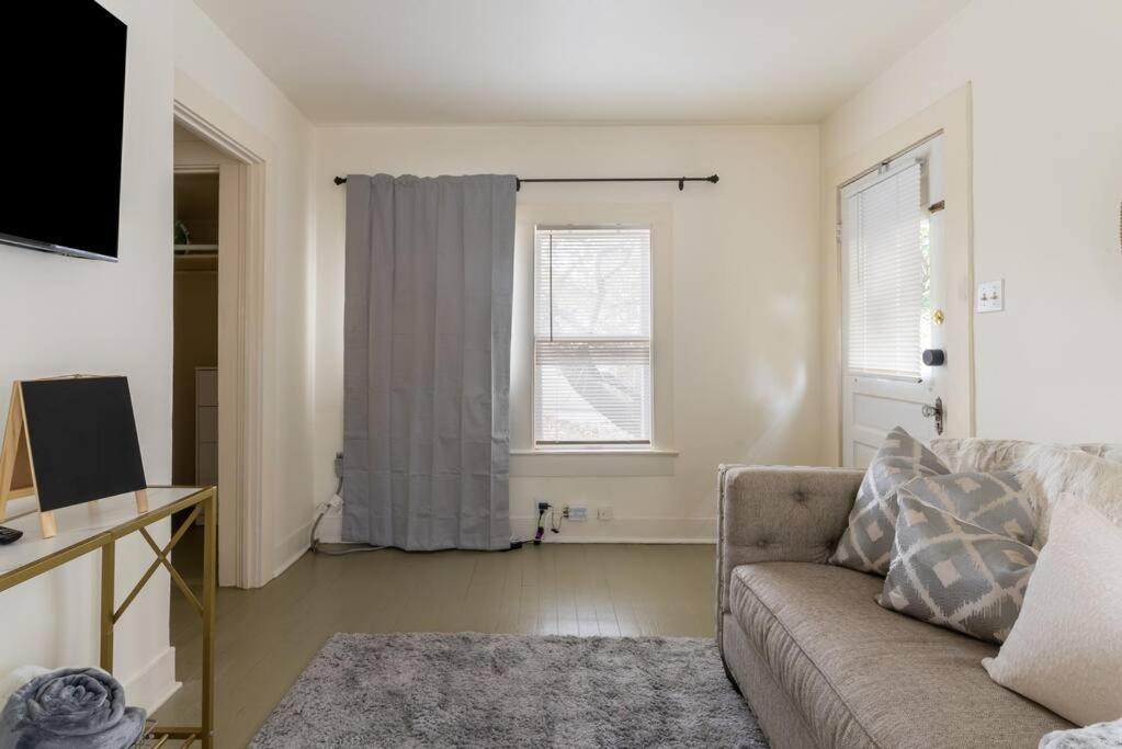 Apartment Charming Apt Close To Med Ctr Nrg Downtown Houston