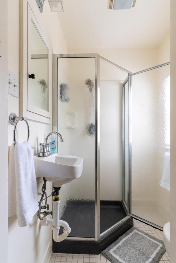 Charming Apt Close To Med Ctr Nrg Downtown Apartment