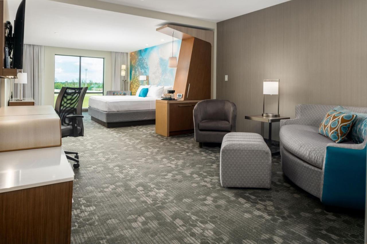 Courtyard By Marriott Northeast Hotel Houston