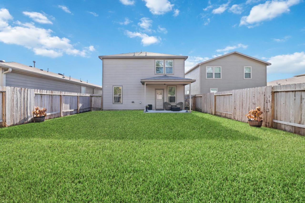 Holiday home N-e-g House - Near David Wayne Hooks Airport Houston