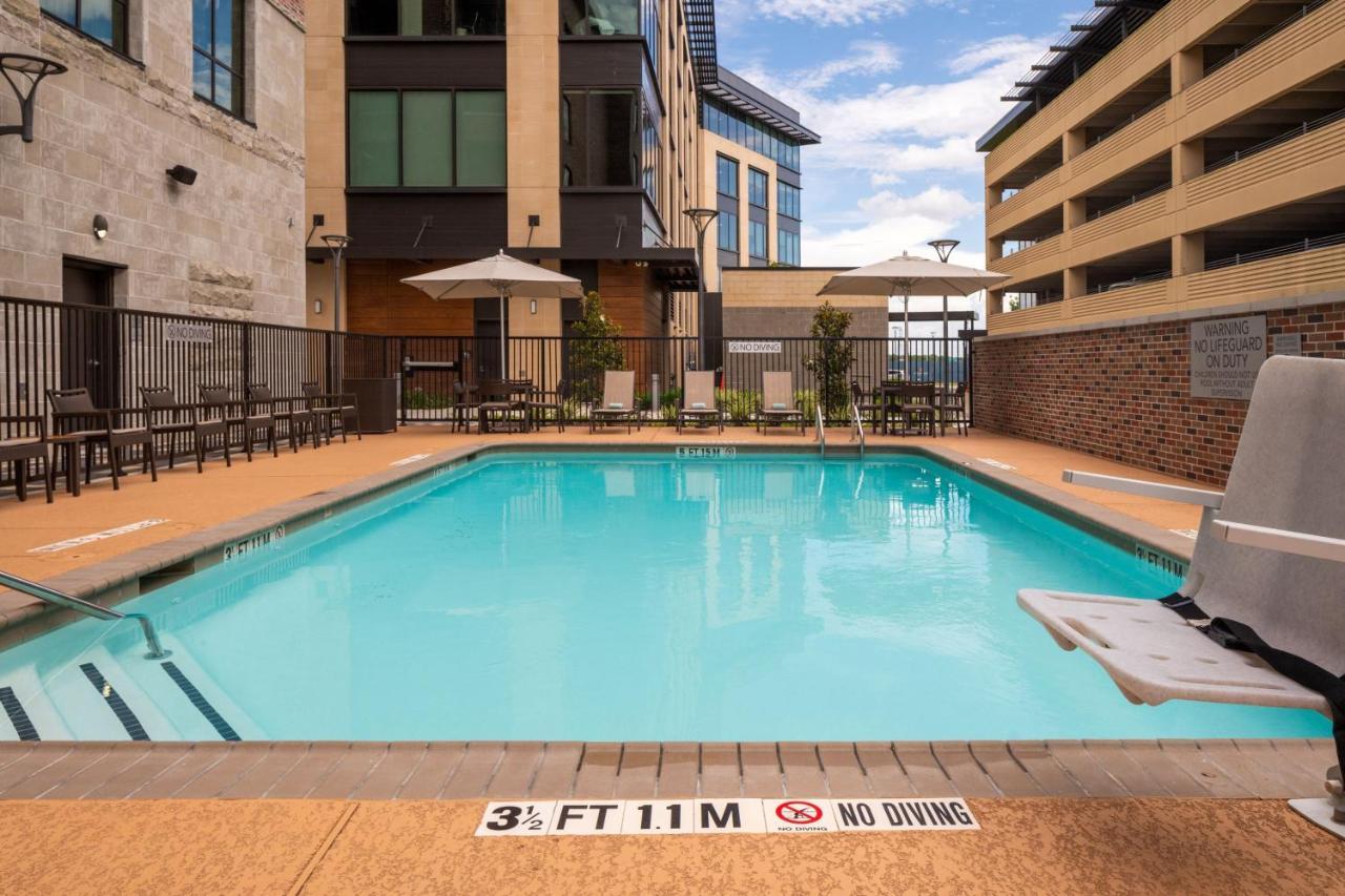 Courtyard By Marriott Northeast Hotel Houston