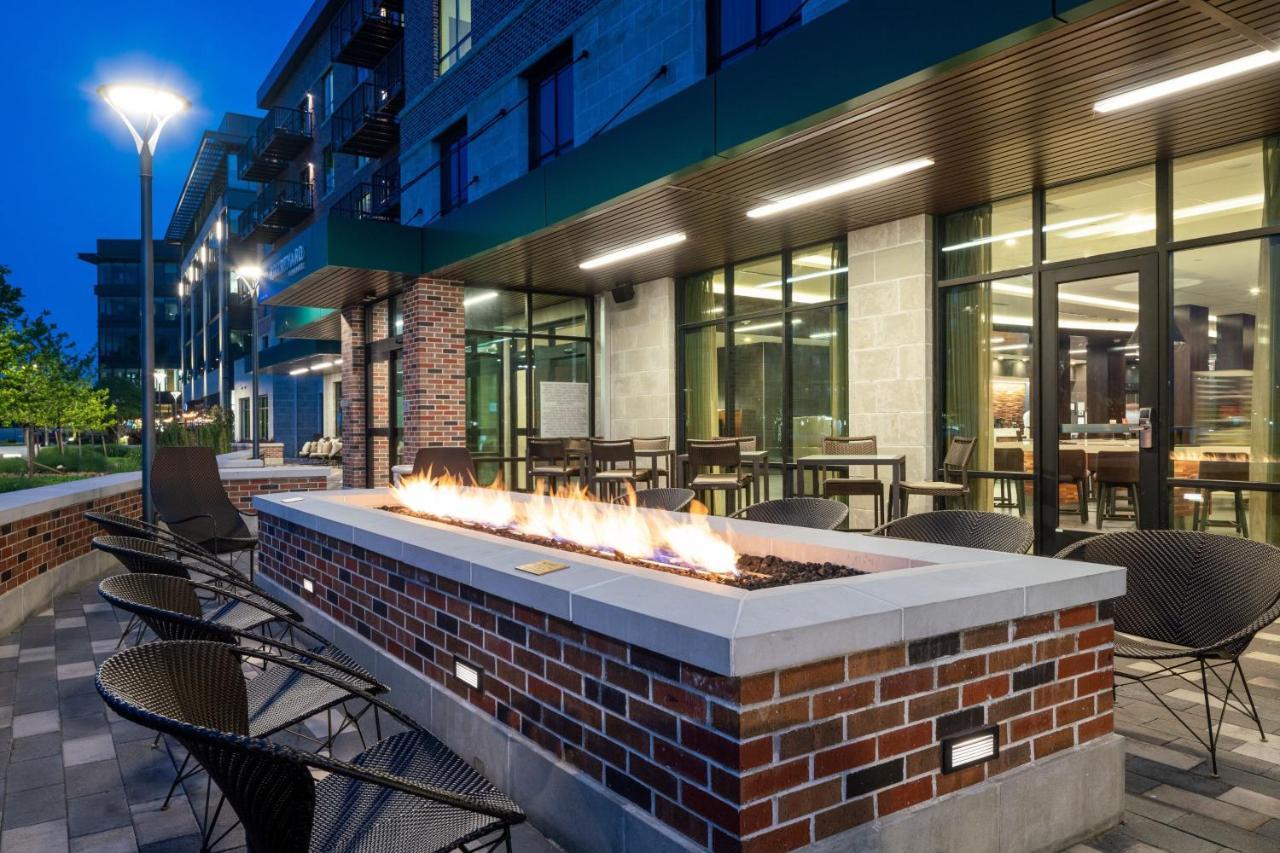 Courtyard By Marriott Northeast Houston