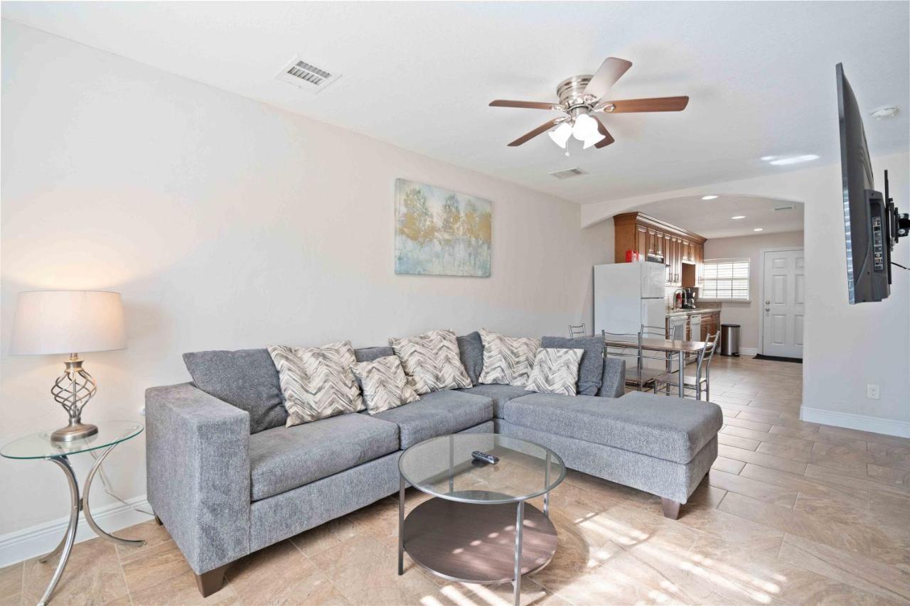 Pristine & Exquisitely Designed 7 Min From Tx Med Center Apartment *