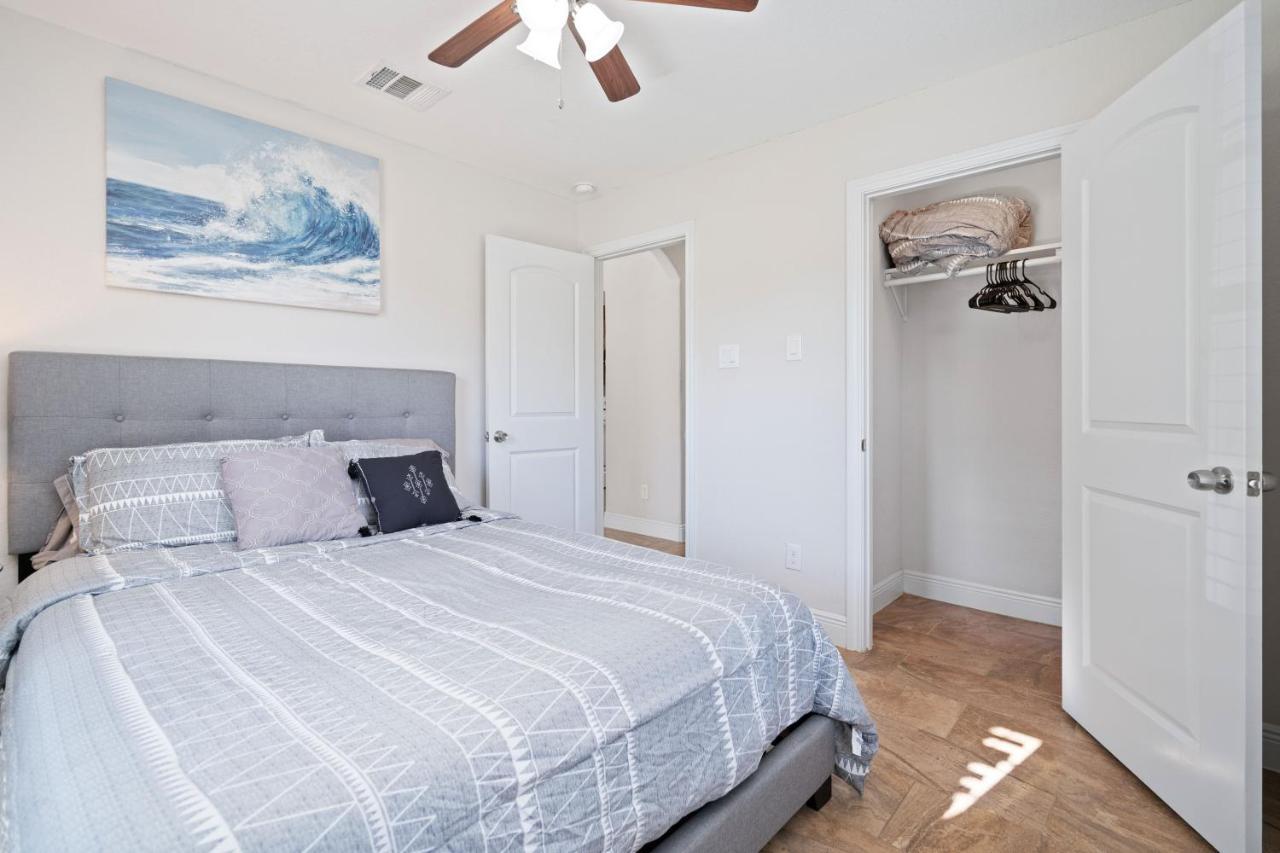 Pristine & Exquisitely Designed 7 Min From Tx Med Center Apartment