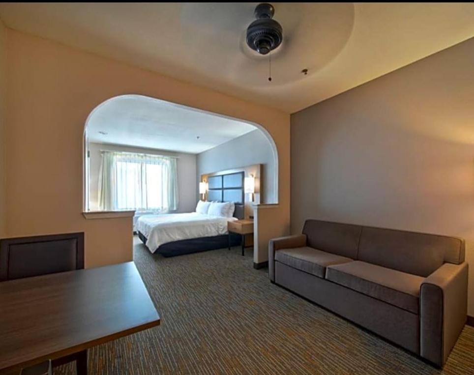 Hotel Eagles Fly At Wingate Hotel, Iah 3*
