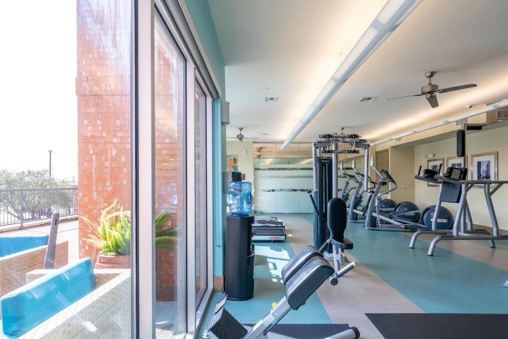 Packhouse Nrg/med Center Apartment
