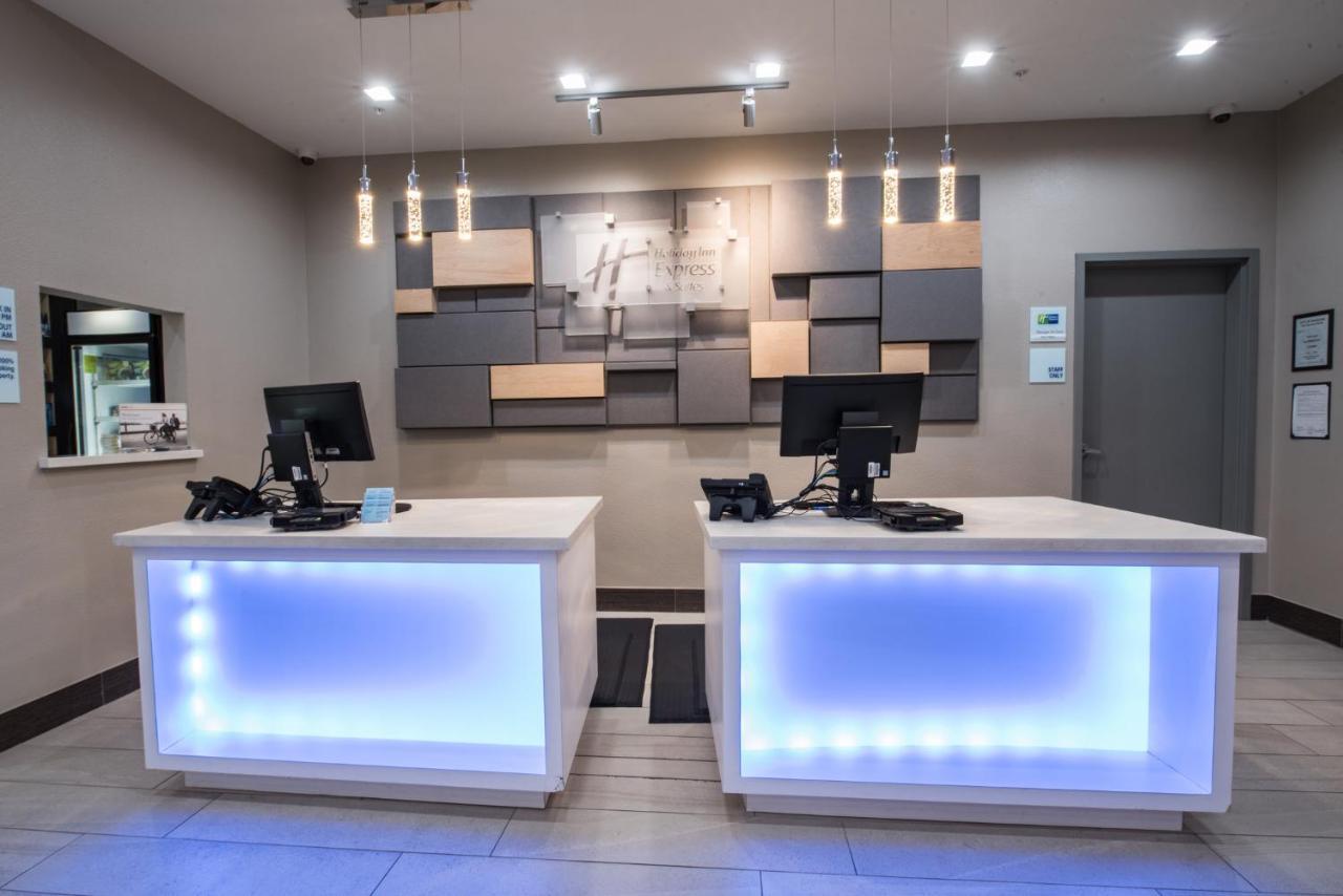 Express & - Hobby Airport Area By Ihg Hotel Houston