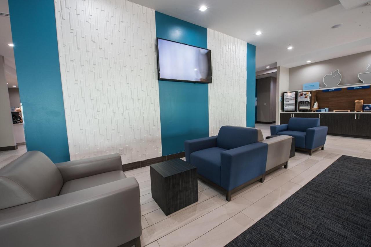 Express & - Hobby Airport Area By Ihg Hotel