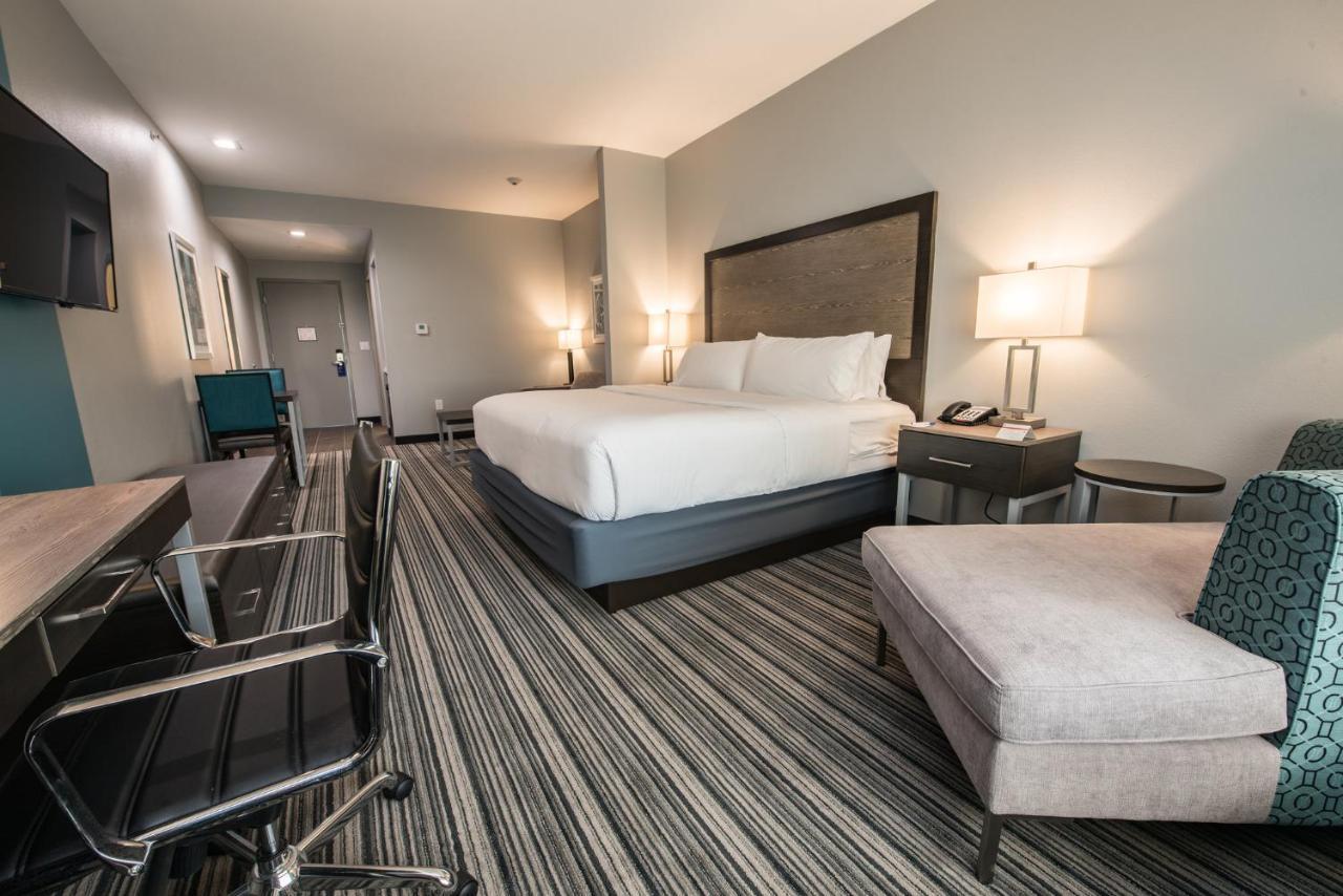 Express & - Hobby Airport Area By Ihg 3*