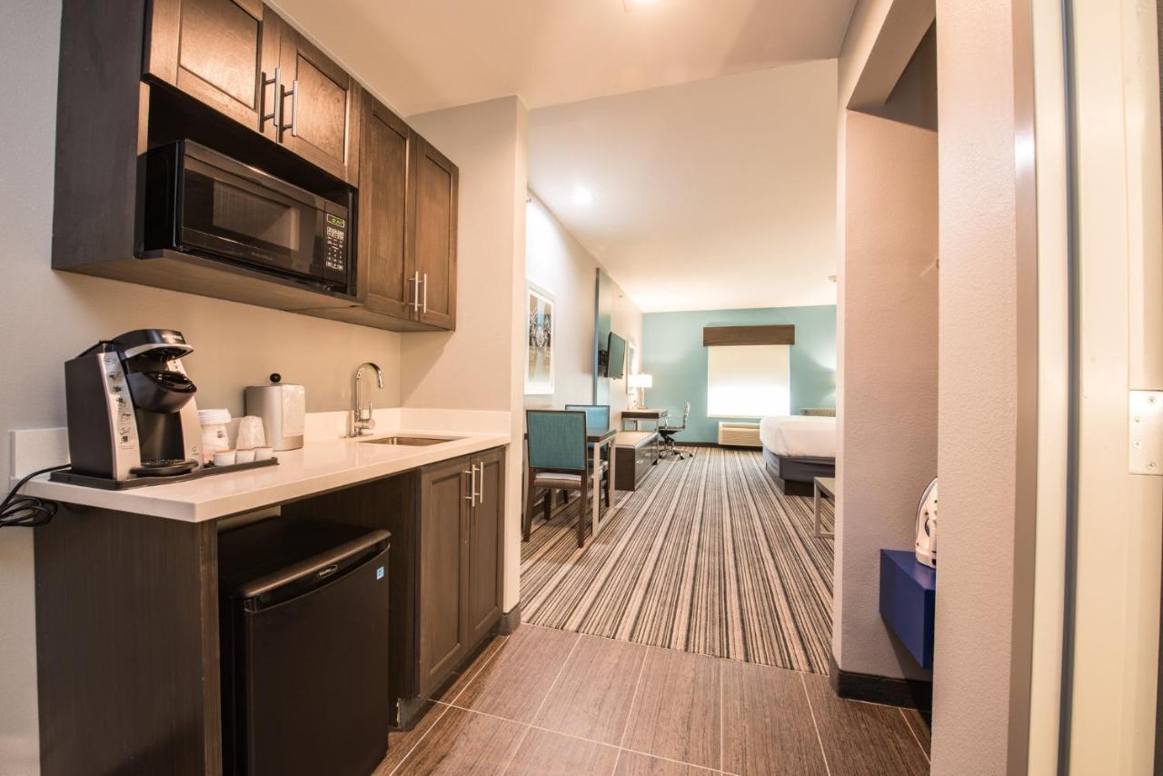 Express & - Hobby Airport Area By Ihg Hotel