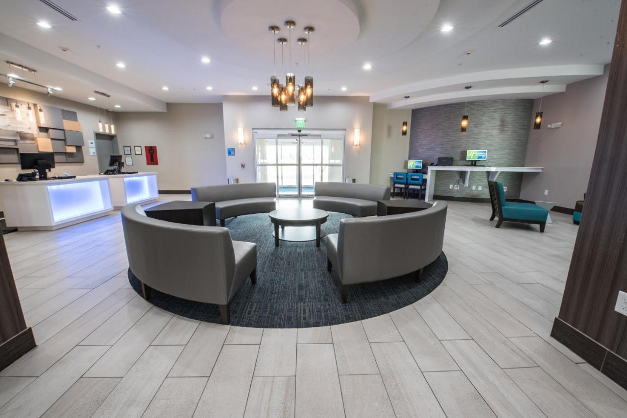 Express & - Hobby Airport Area By Ihg Hotel