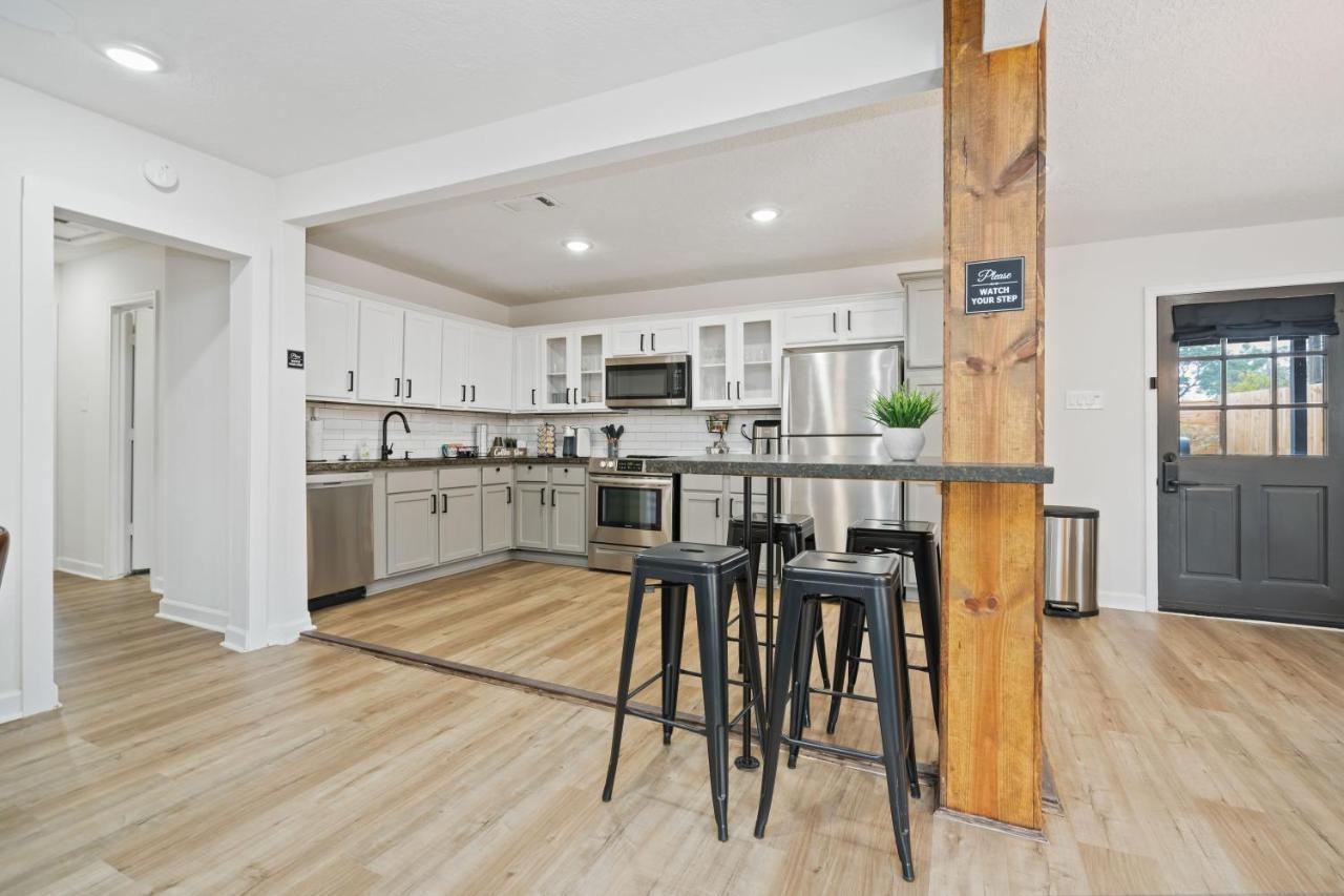 The Gated Modern Near Nrg And Medical Center * Houston