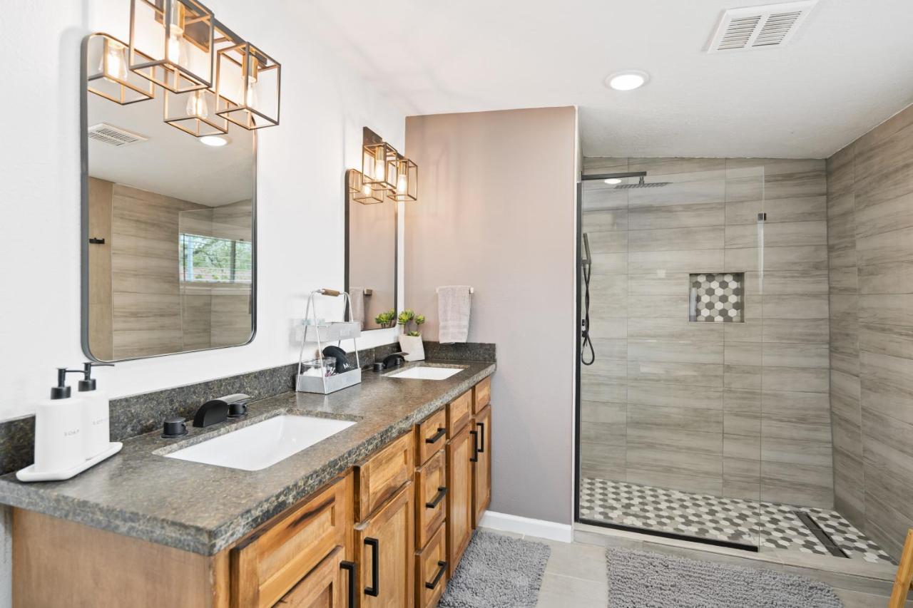 The Gated Modern Near Nrg And Medical Center Holiday home *