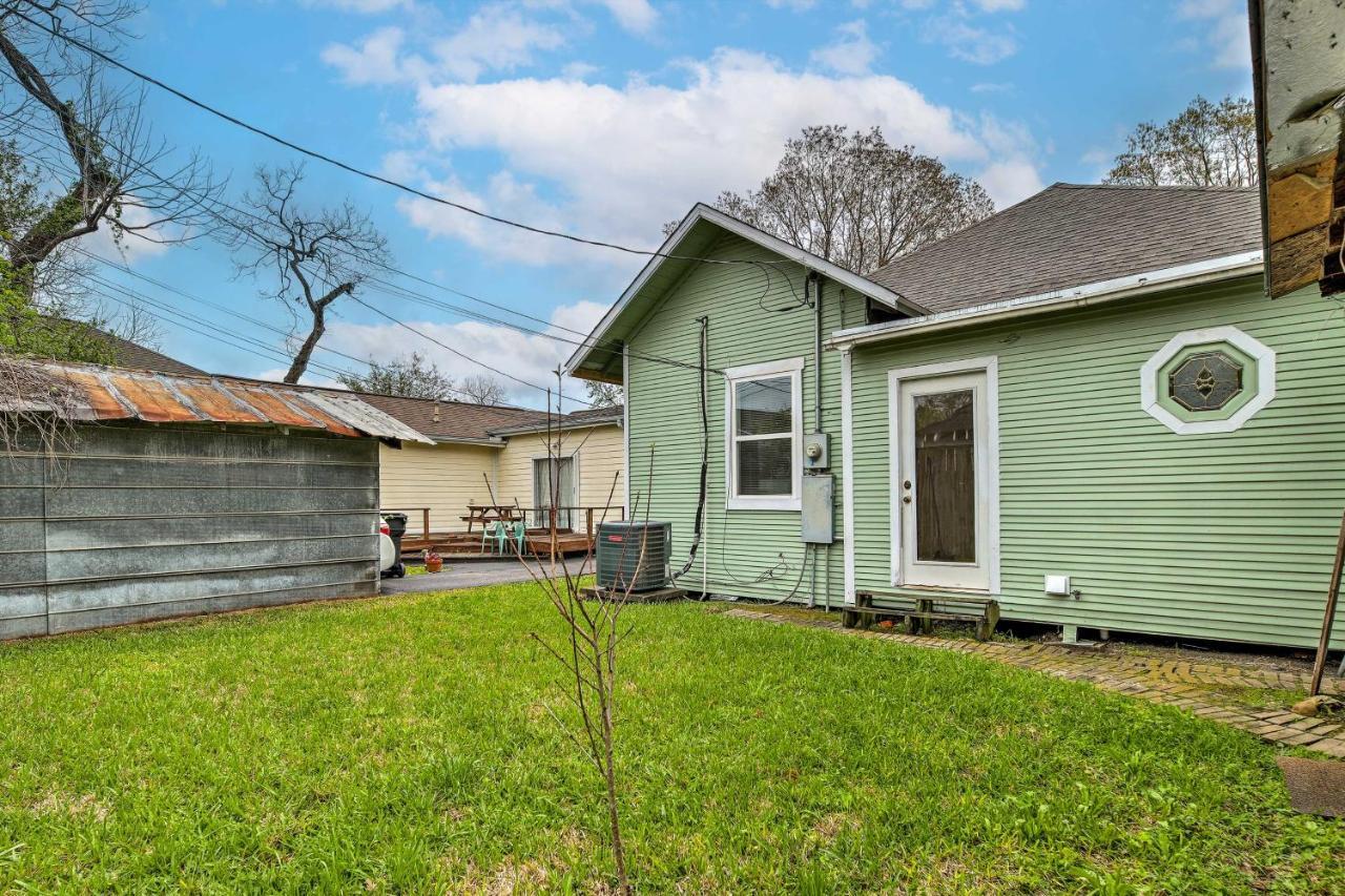 Pet-friendly With Yard 3 Mi To Dtwn Houston! *