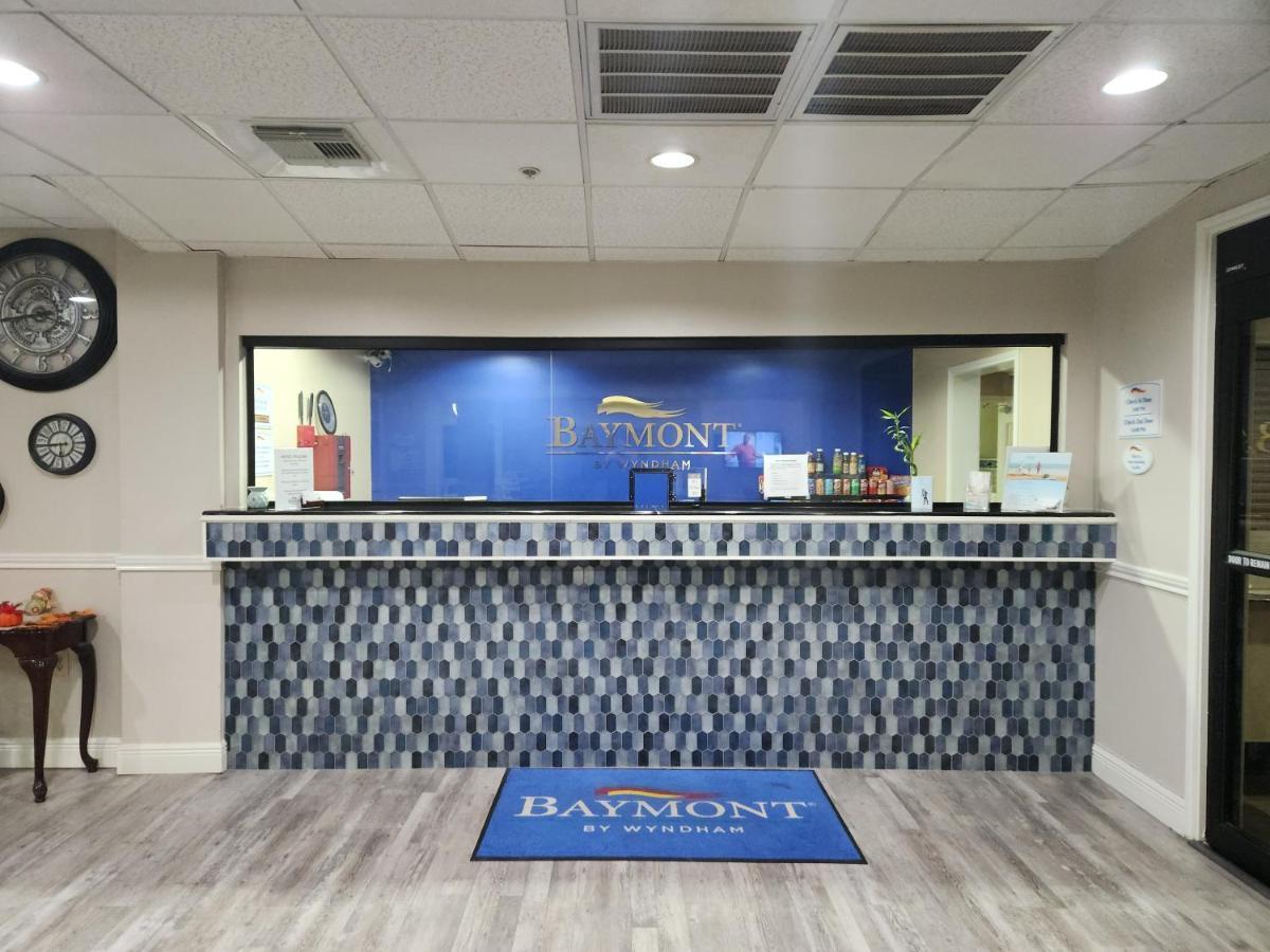 Hotel Baymont By Wyndham Brookhollow Houston