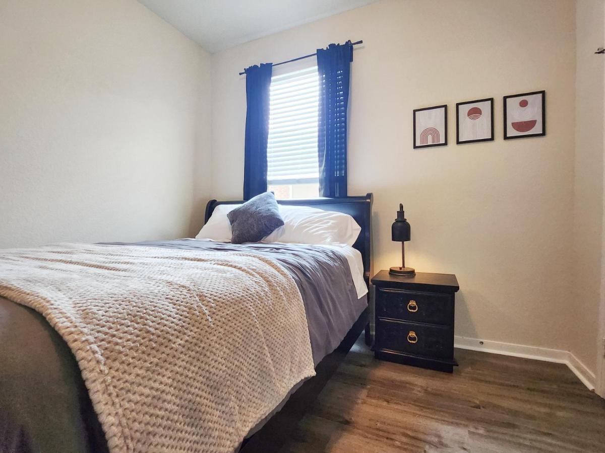 Homestay 4 Bedroom Near Downtown Med Center Nrg Stadium Pearland Skyview Long By Ion