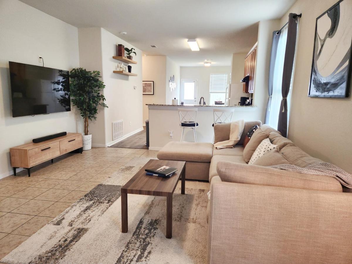 4 Bedroom Near Downtown Med Center Nrg Stadium Pearland Skyview Long By Ion Homestay