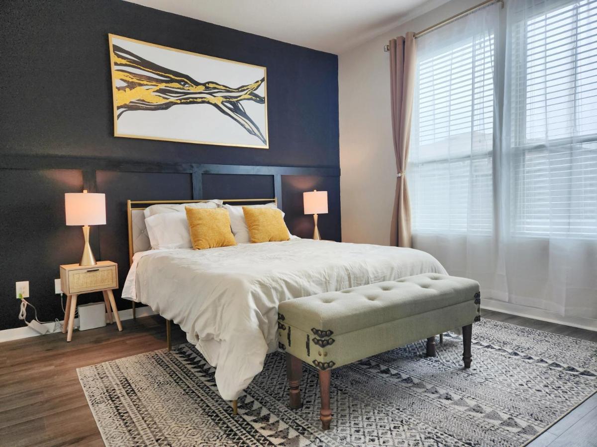 4 Bedroom Near Downtown Med Center Nrg Stadium Pearland Skyview Long By Ion Homestay *