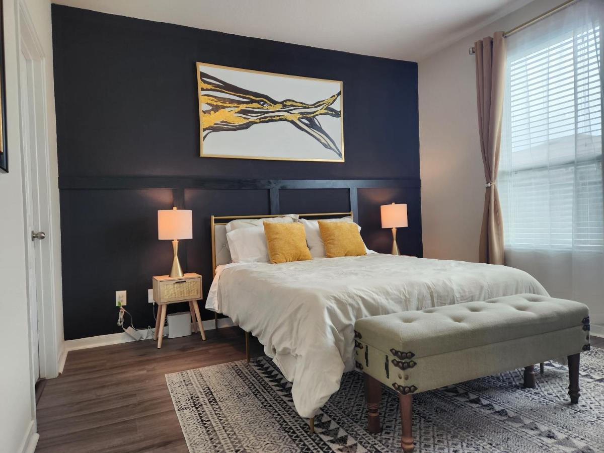4 Bedroom Near Downtown Med Center Nrg Stadium Pearland Skyview Long By Ion Homestay *