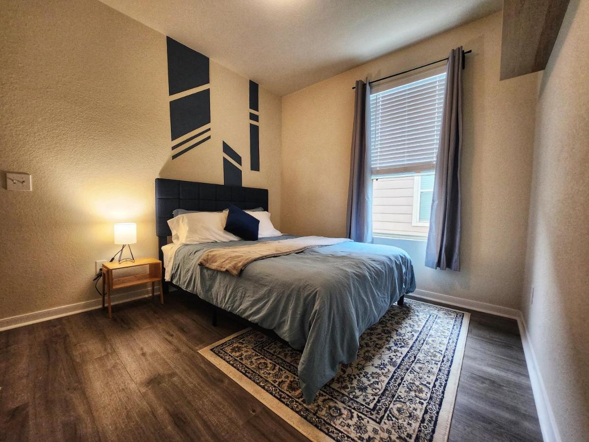 4 Bedroom Near Downtown Med Center Nrg Stadium Pearland Skyview Long By Ion *