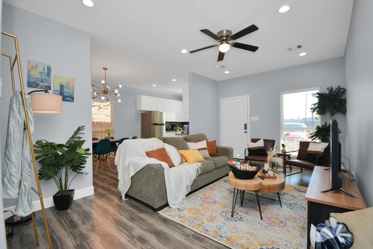 Modern Near Nrg Stadium Apartment Houston