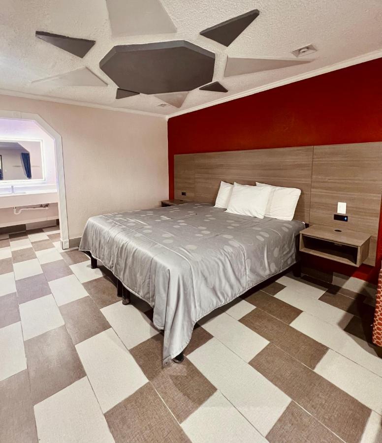 Hotel Hollywood - Downtown Houston