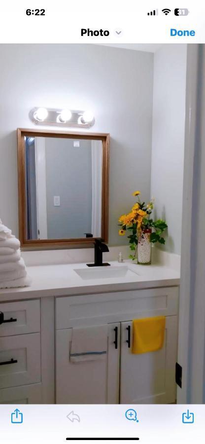 77072 New Remodeled Cute Townhome Sw Houston