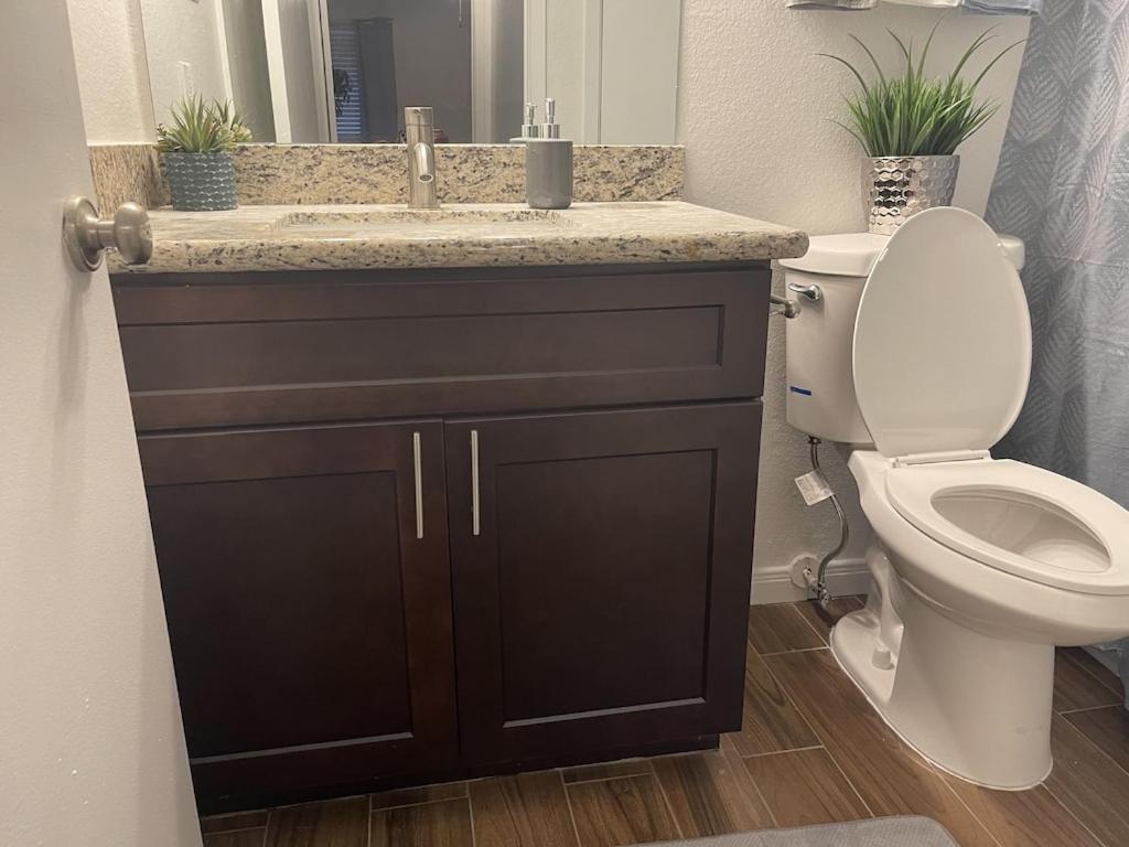 Private With Laundry, Wi-fi, And Extra Amenities