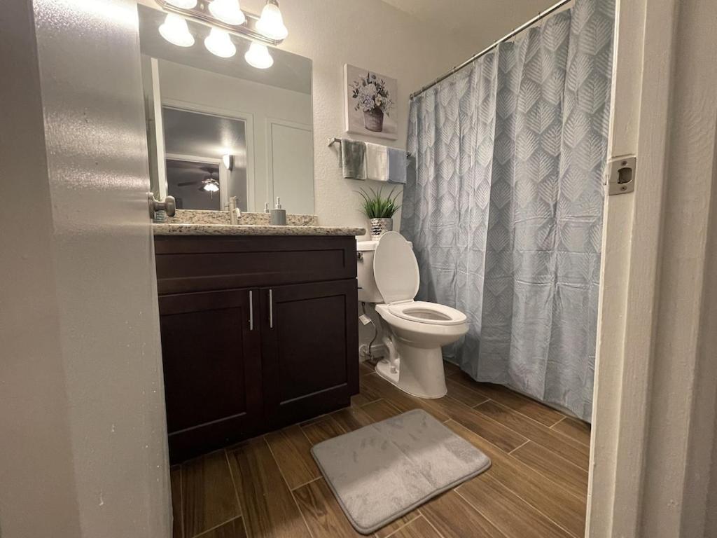 Private With Laundry, Wi-fi, And Extra Amenities * Houston