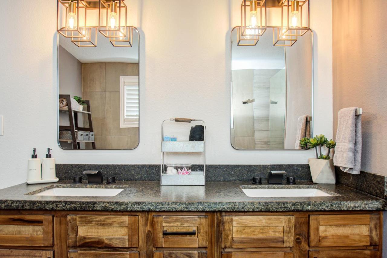 The Gated Modern Near Nrg And Medical Center * Houston