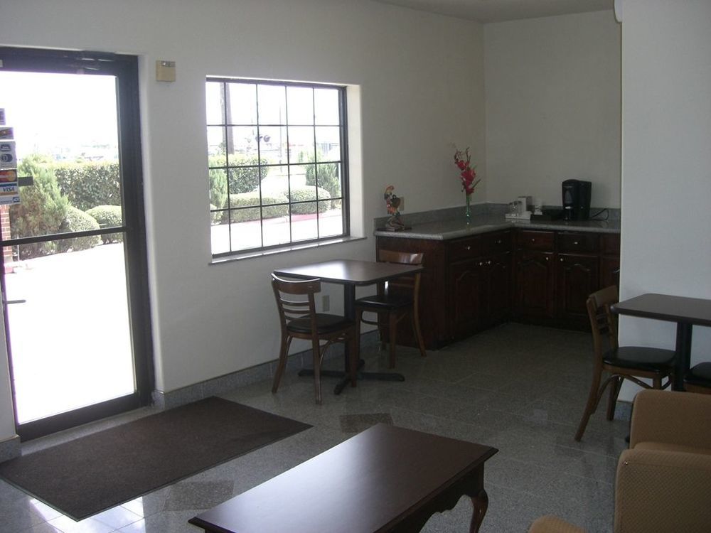 Motel Regency And Galena Park 2*