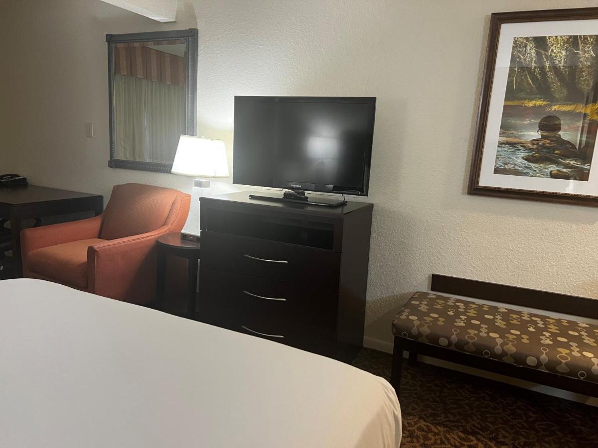 Baymont By Wyndham Houston/westchase Hotel Houston