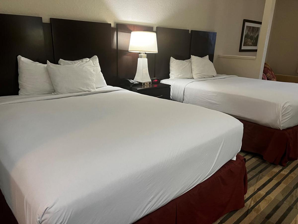 Baymont By Wyndham Houston/westchase Hotel