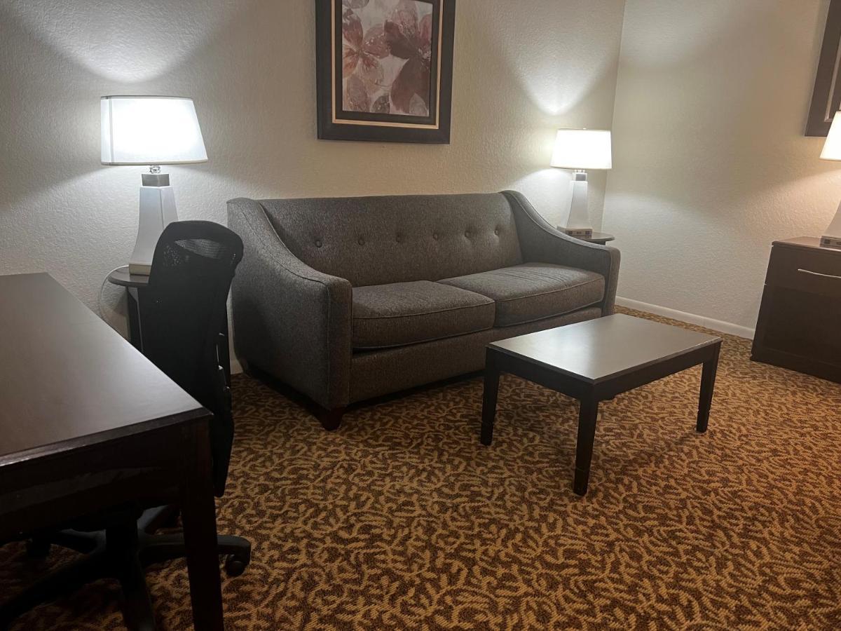 Baymont By Wyndham Houston/westchase Hotel