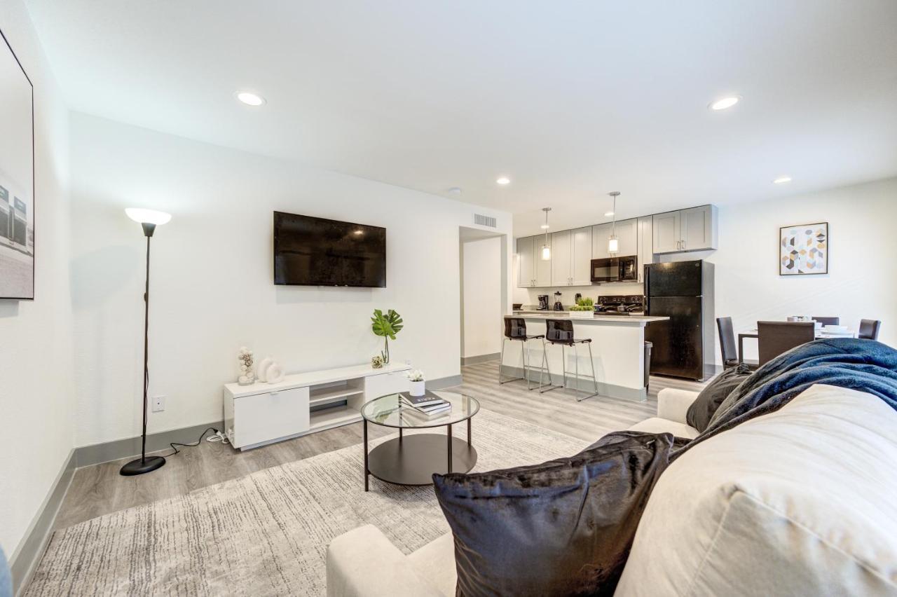 Apartment Trendy Midtown Apt, Walk To Shops & Sites, Pets Ok Houston