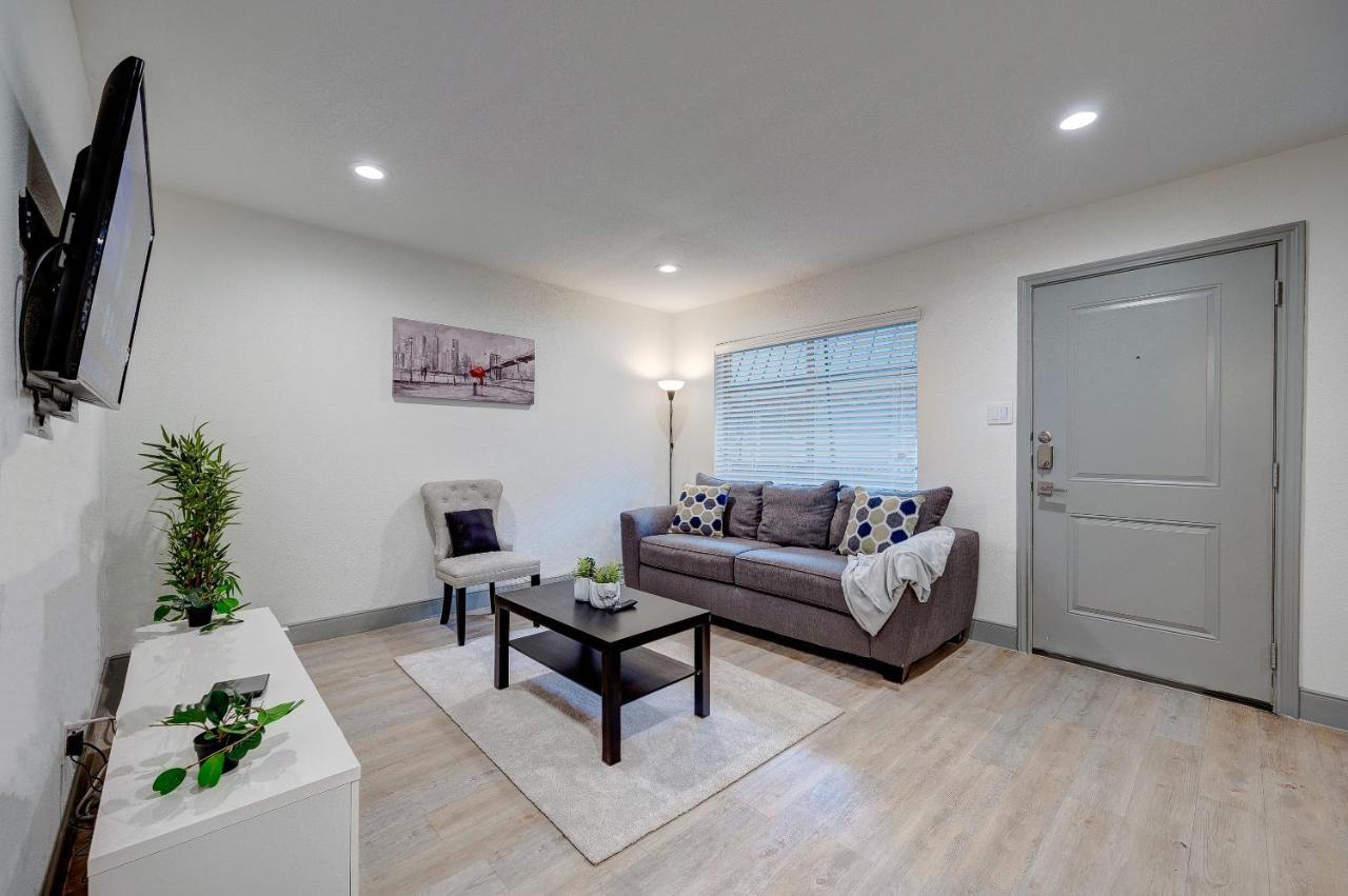 Trendy Midtown Apt, Walk To Shops & Sites, Pets Ok