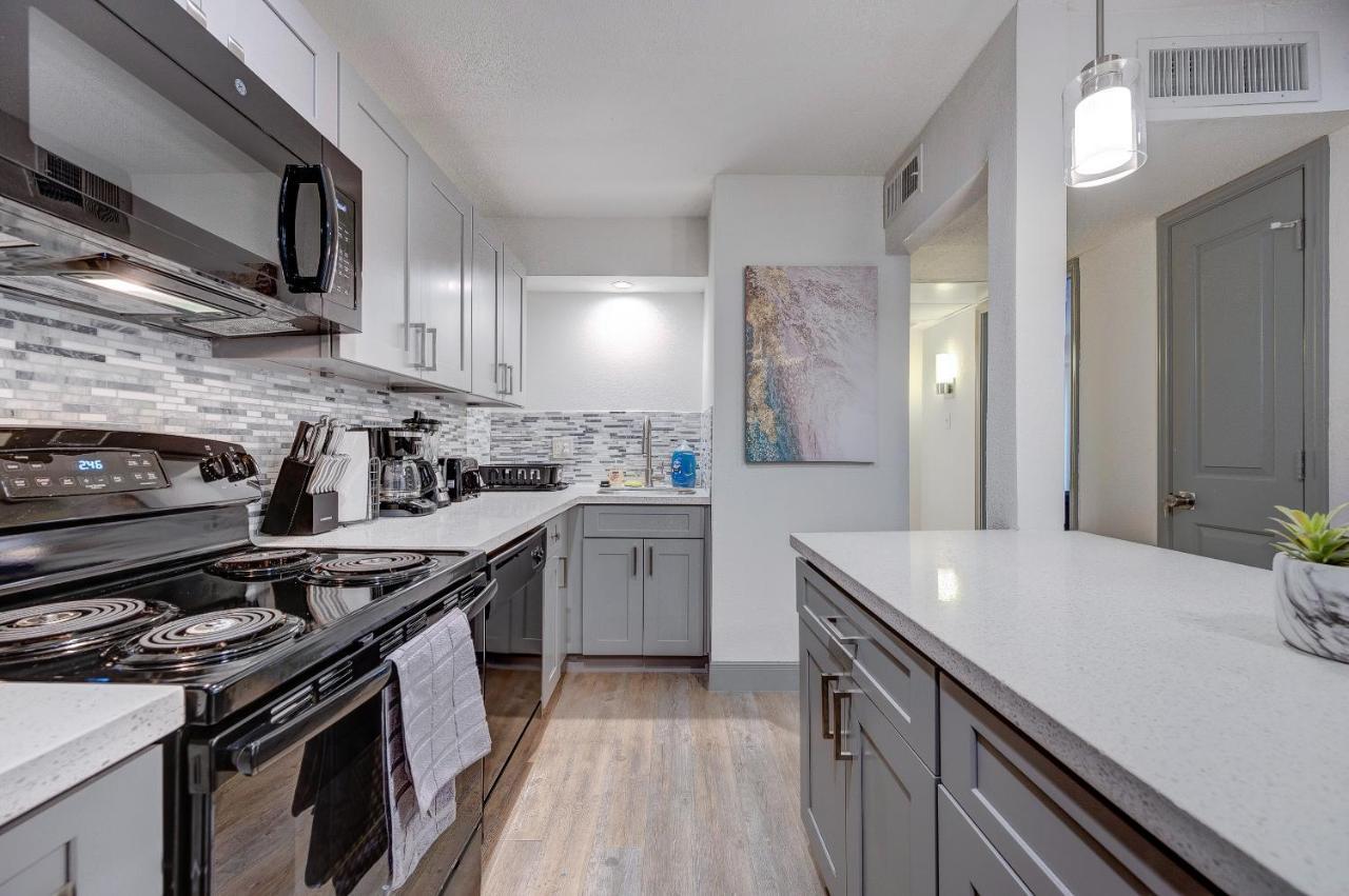 Trendy Midtown Apt, Walk To Shops & Sites, Pets Ok * Houston