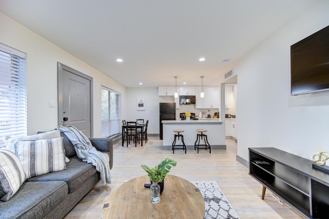 Trendy Midtown Apt, Walk To Shops & Sites, Pets Ok Houston