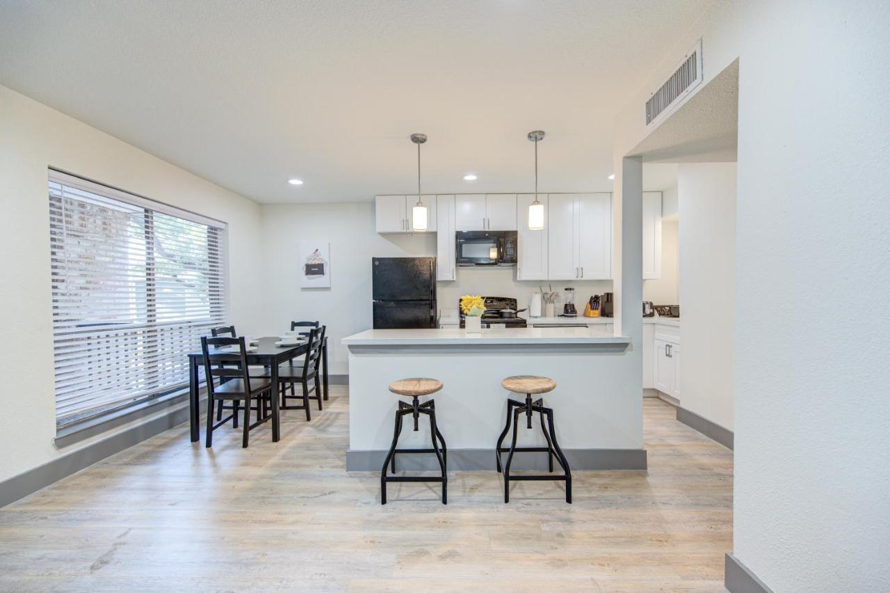 Trendy Midtown Apt, Walk To Shops & Sites, Pets Ok