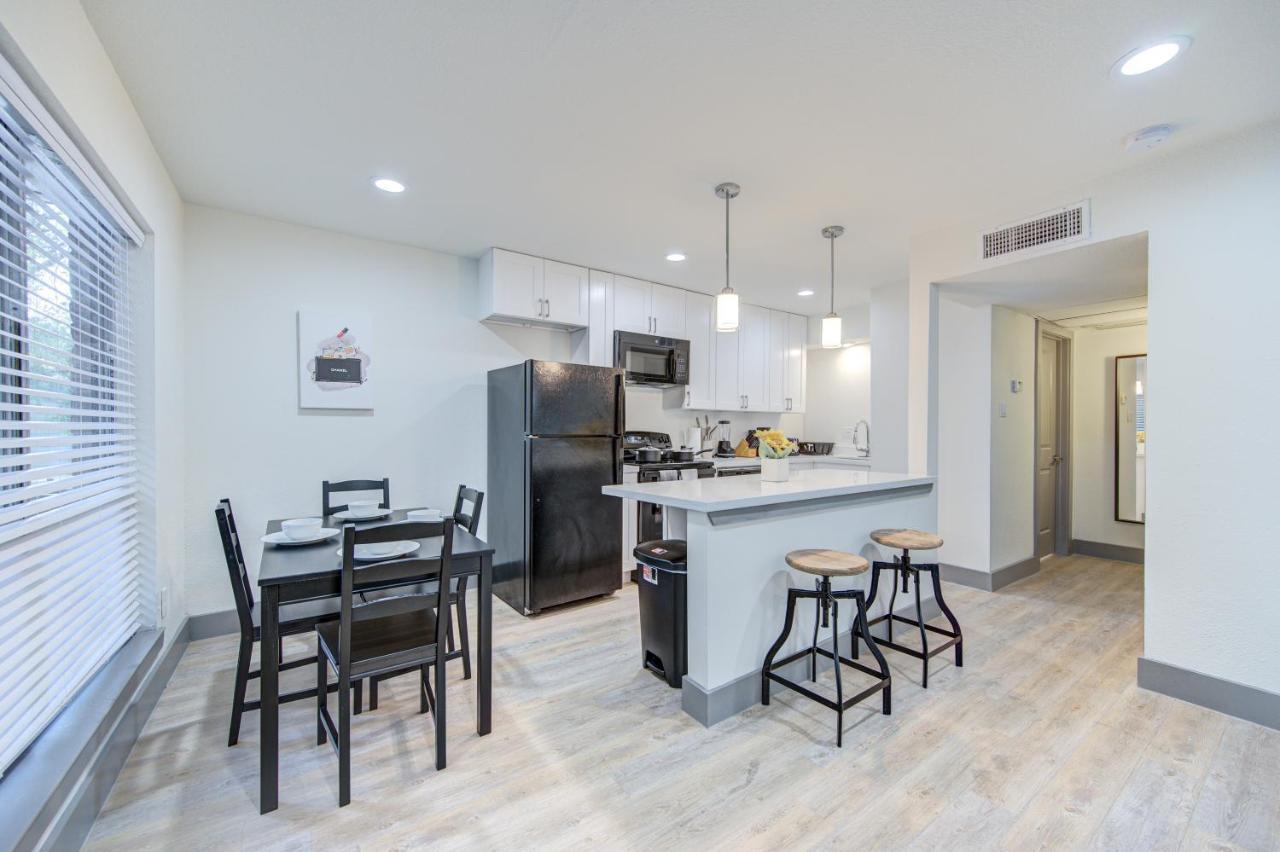 Trendy Midtown Apt, Walk To Shops & Sites, Pets Ok Apartment