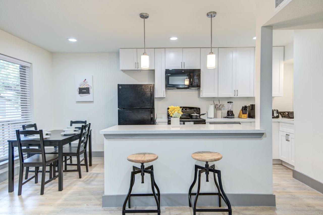 Trendy Midtown Apt, Walk To Shops & Sites, Pets Ok