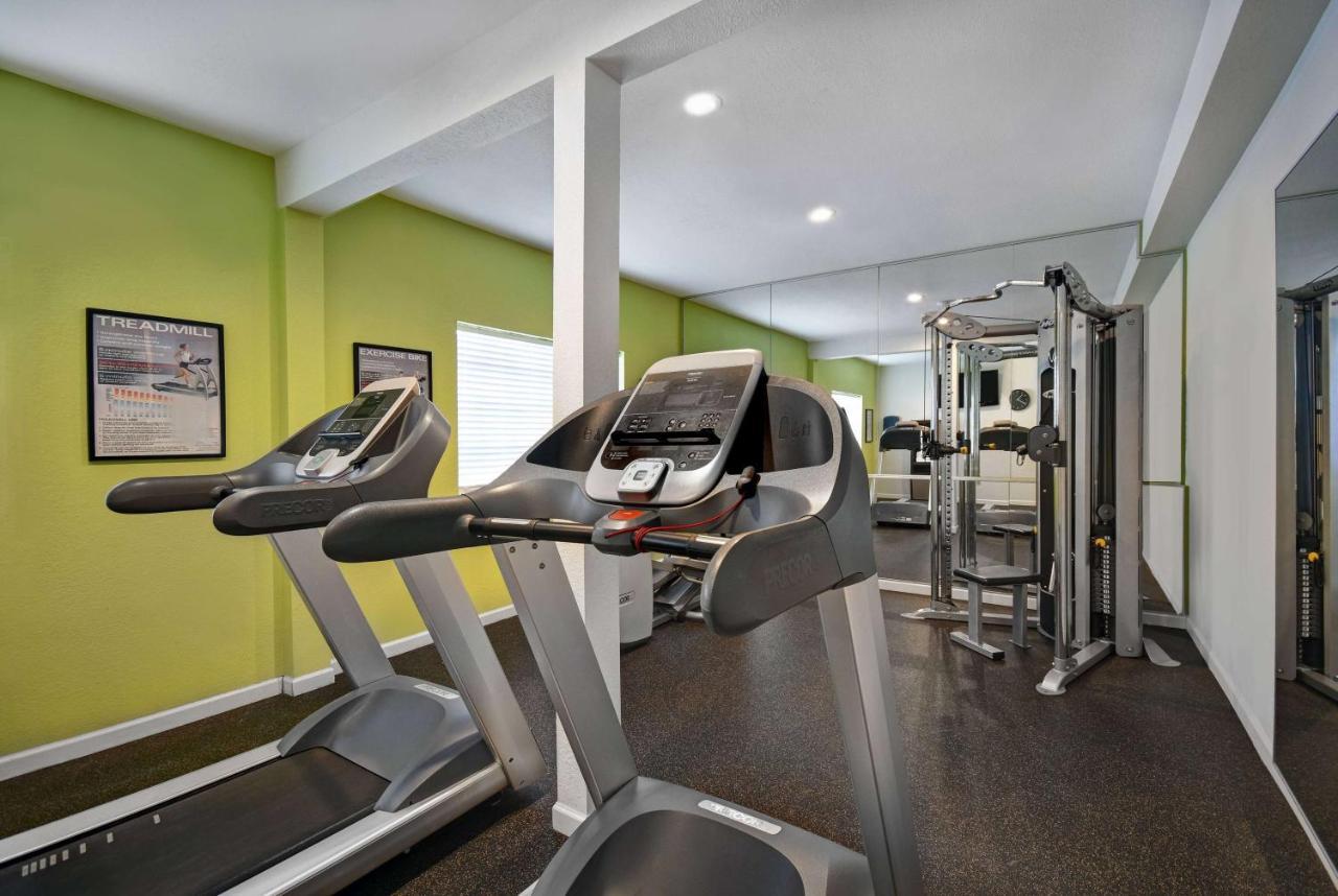 Baymont By Wyndham Houston/westchase Hotel
