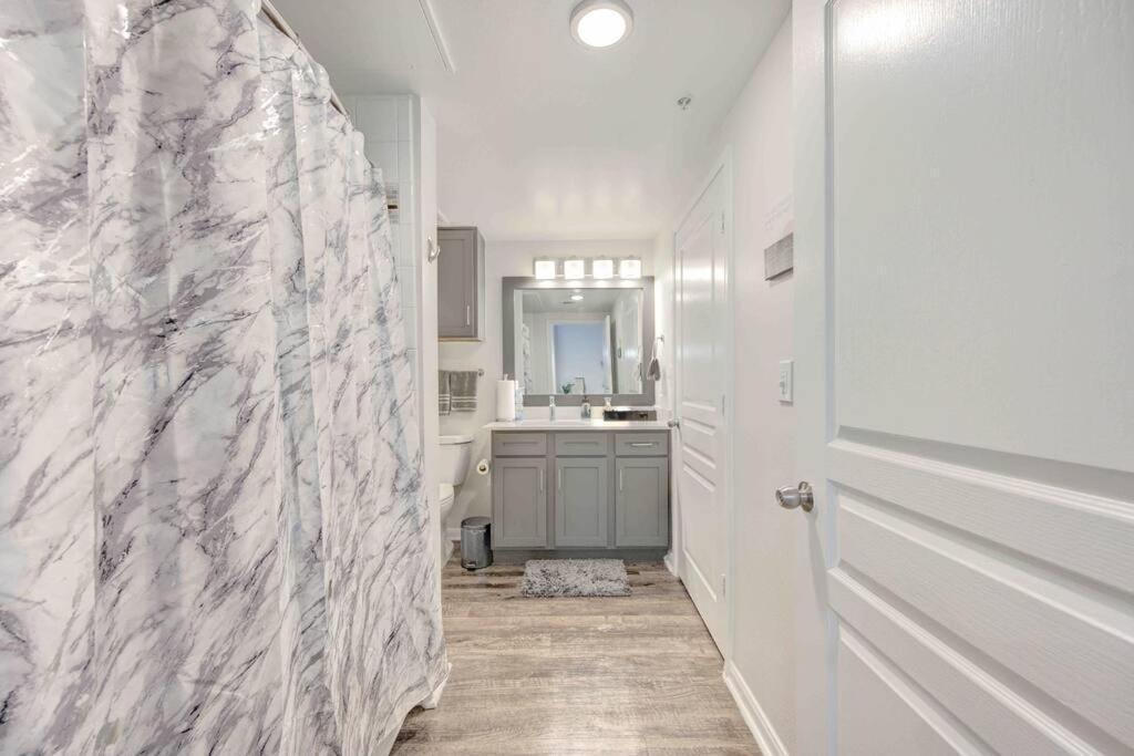 Medical Center-beautiful 1-bedroom Near Nrg * Houston