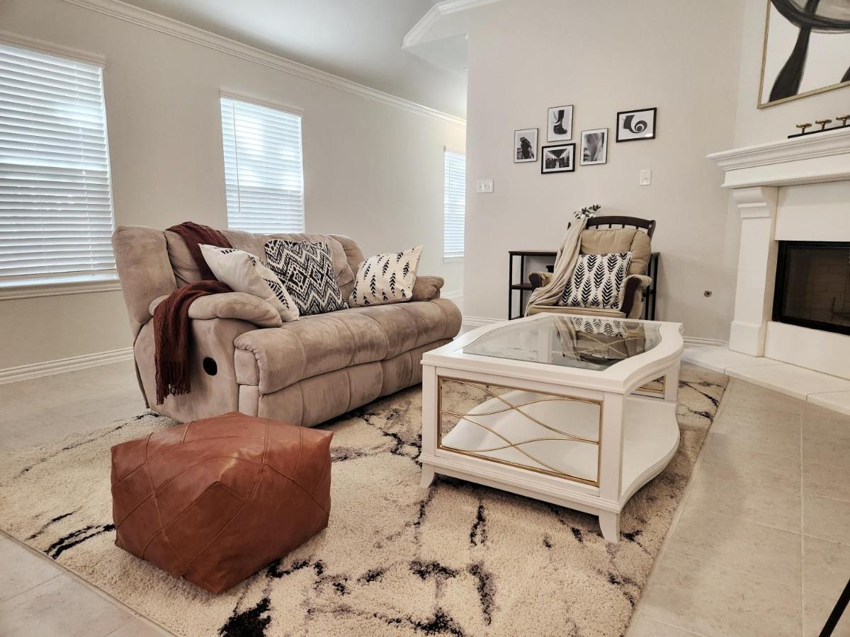 Homestay Anderson Lake By Ion Near Downtown Med Center Nrg Stadium Beltway 8