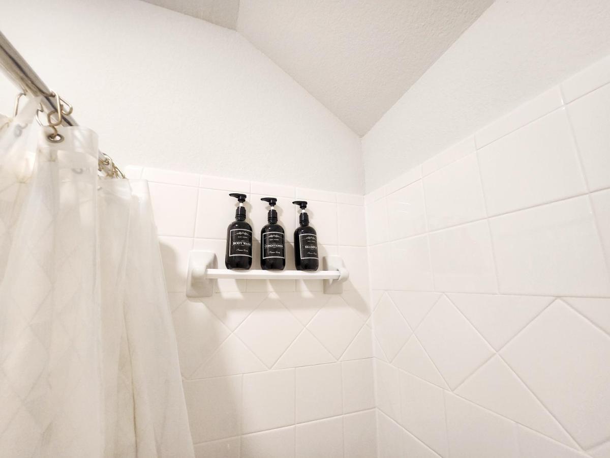 Anderson Lake By Ion Near Downtown Med Center Nrg Stadium Beltway 8 Homestay